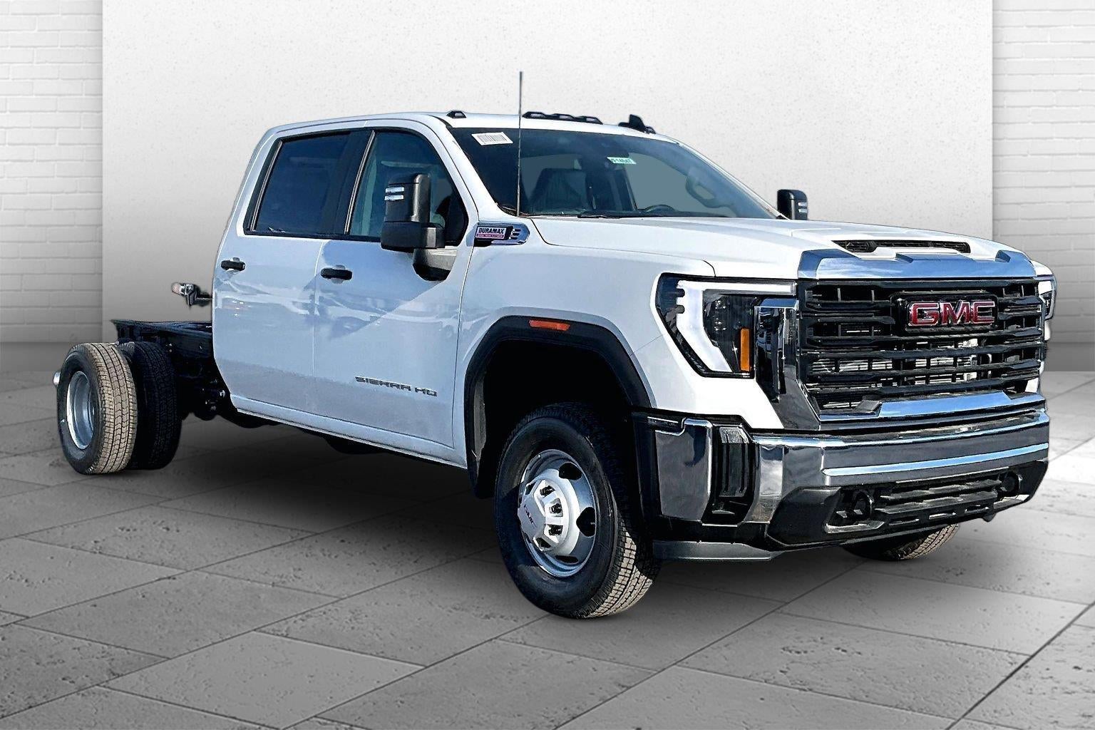 2026 GMC Sierra 3500 HD Chassis Cab Pro