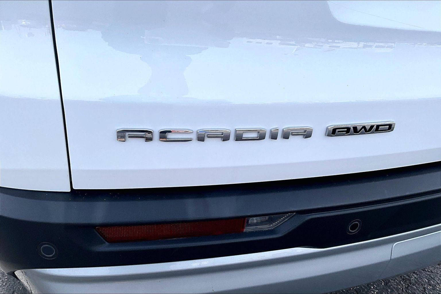 2024 GMC Acadia Elevation