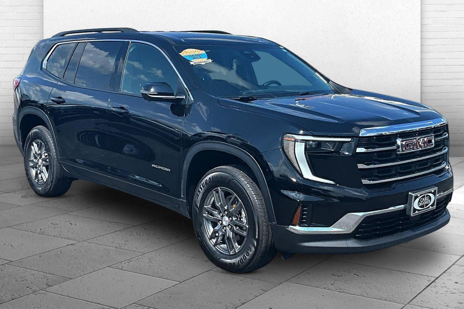 2025 GMC Acadia Elevation