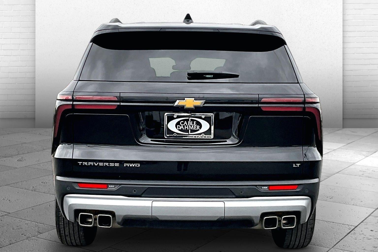 2024 Chevrolet Traverse LT