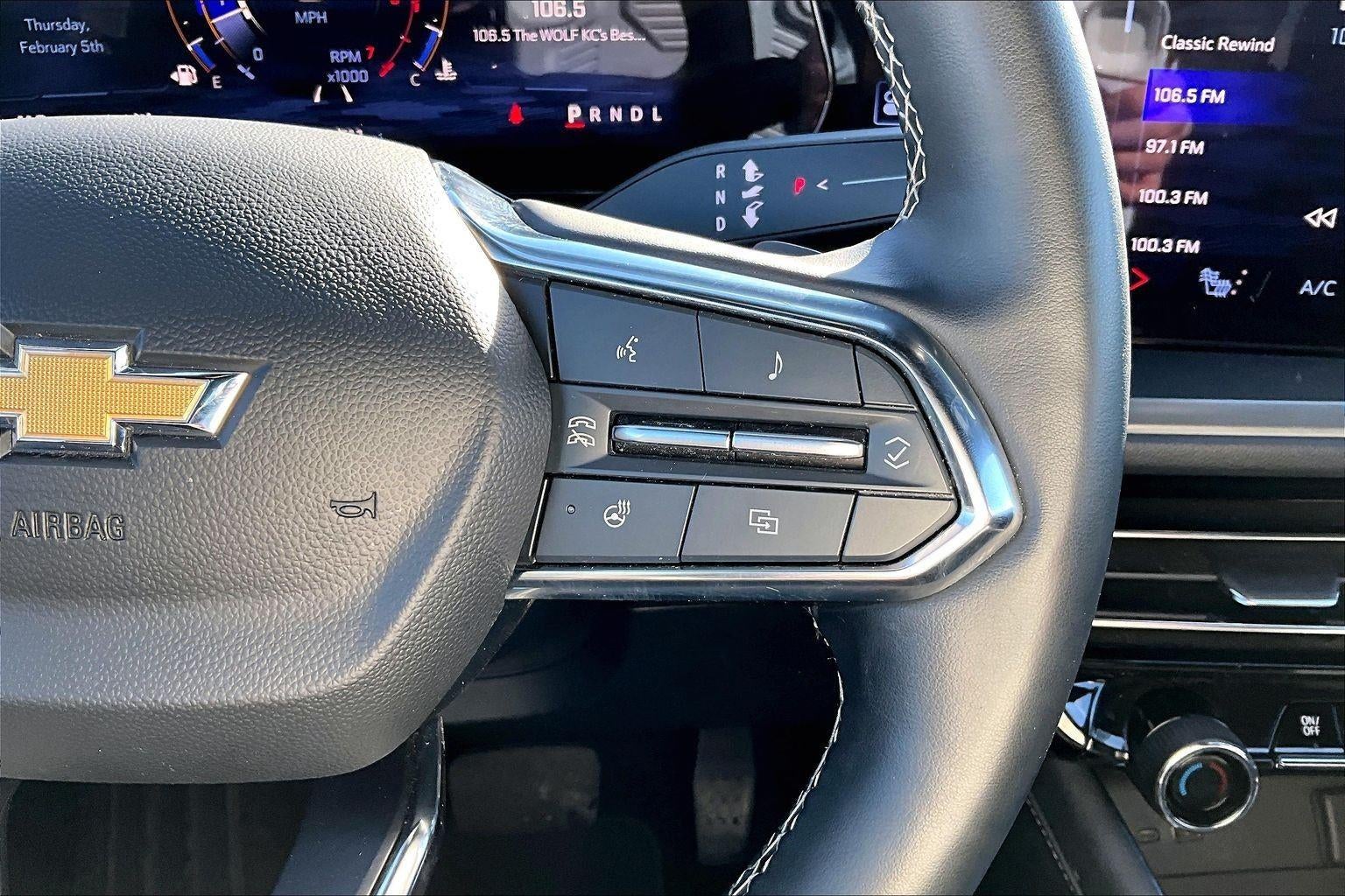 2024 Chevrolet Traverse LT