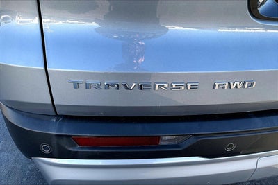 2024 Chevrolet Traverse LT