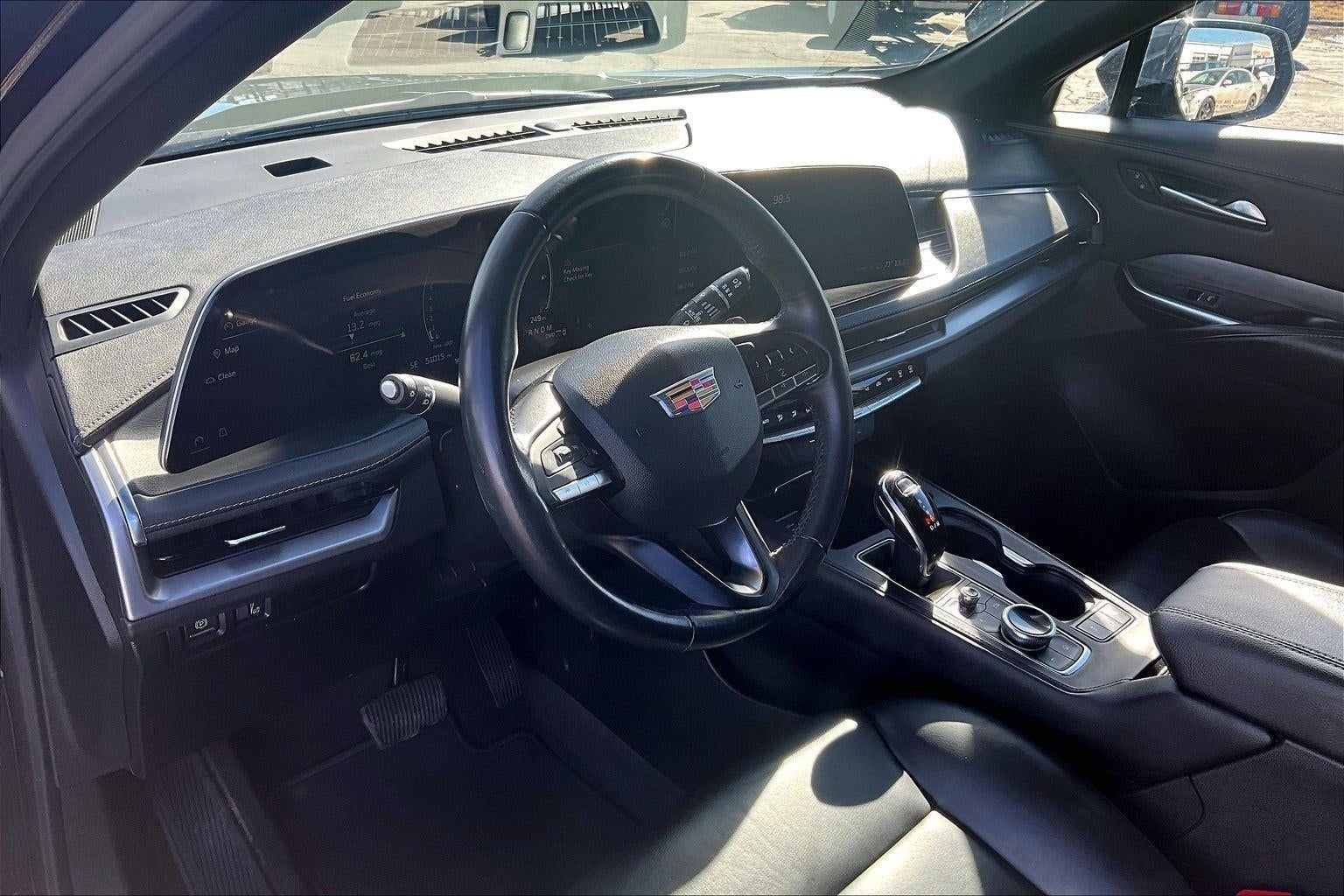 2024 Cadillac XT4 Premium Luxury