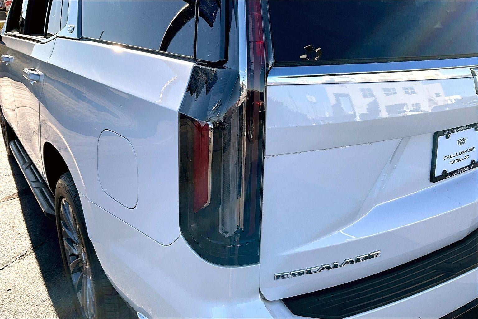 2023 Cadillac Escalade Luxury