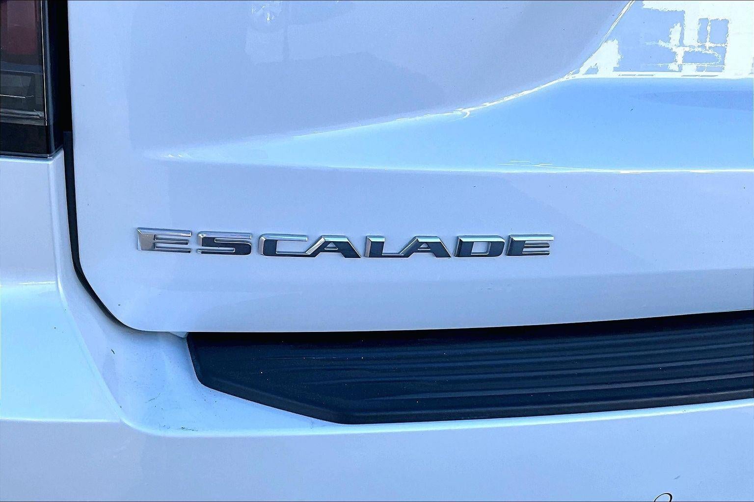 2023 Cadillac Escalade Luxury