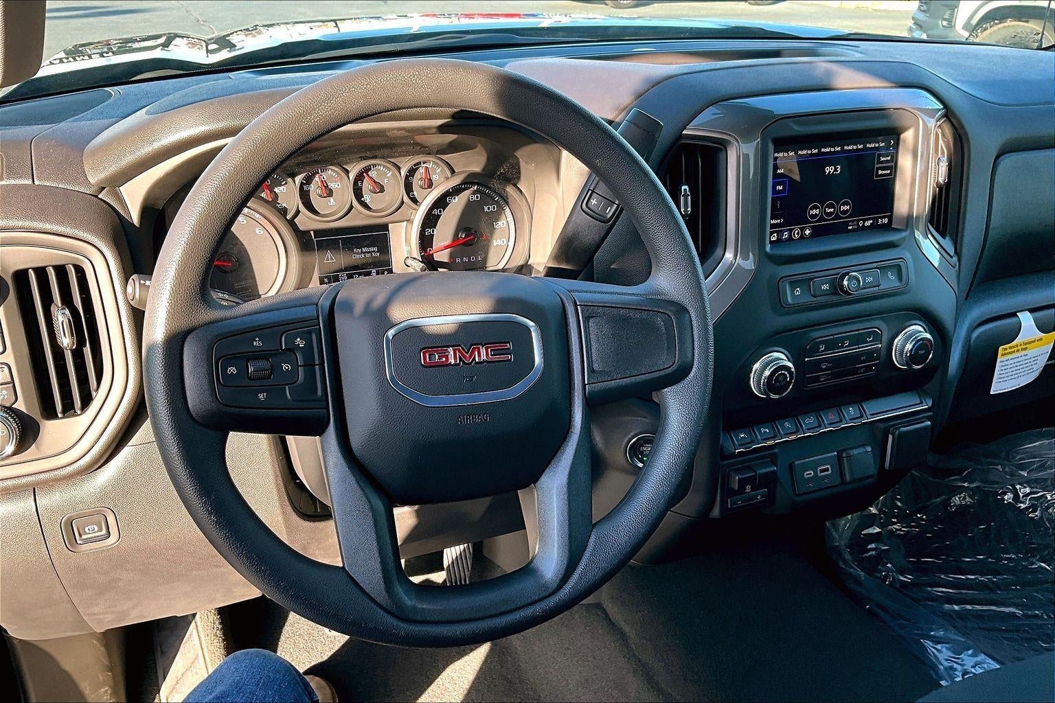 2025 GMC Sierra 1500 Pro