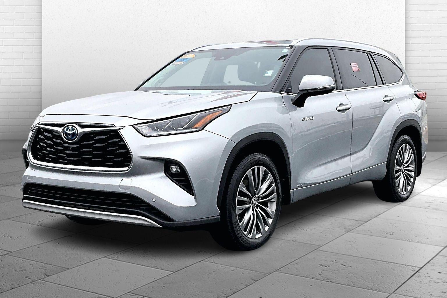 2021 Toyota Highlander Hybrid Platinum