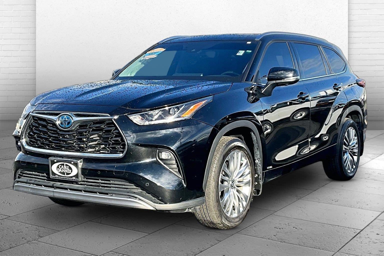 2024 Toyota Highlander Hybrid Platinum
