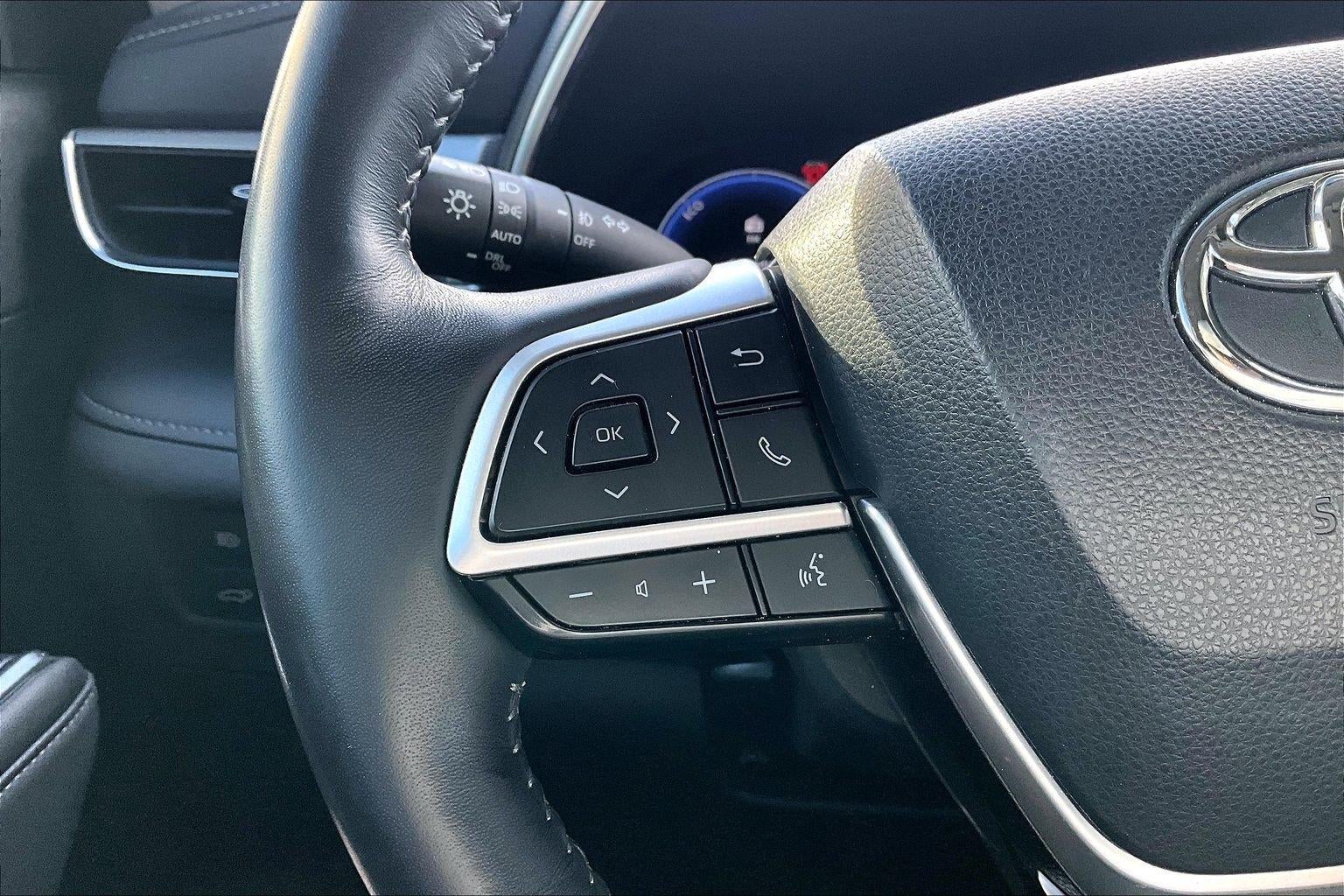 2024 Toyota Highlander Hybrid Platinum