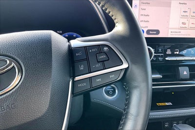 2024 Toyota Highlander Hybrid Platinum