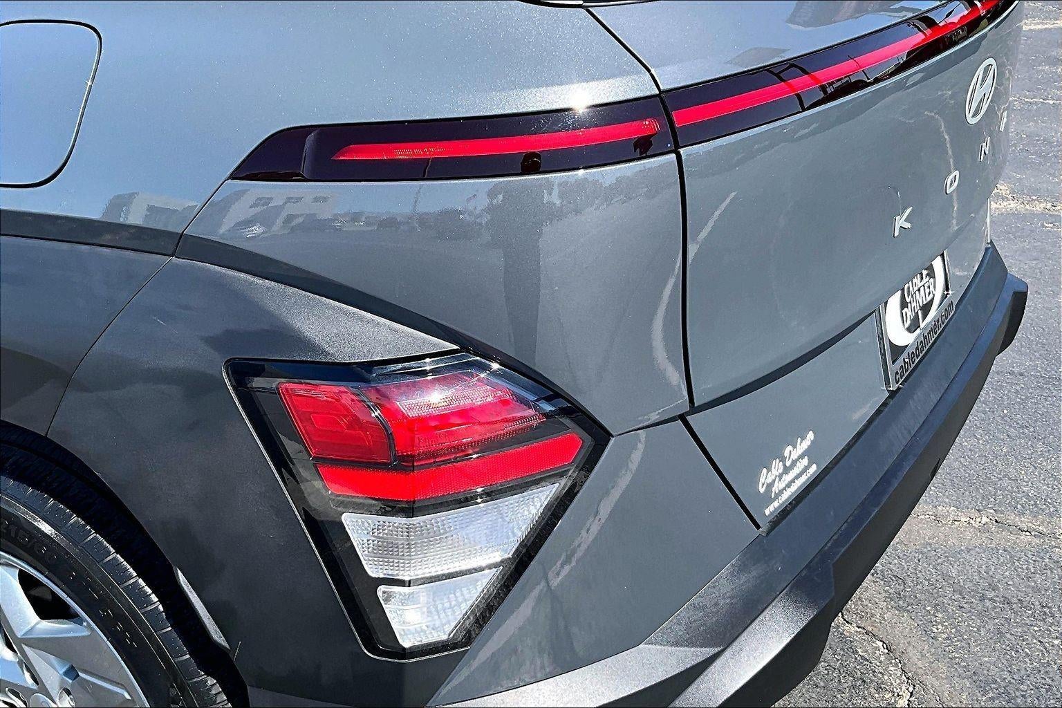 2025 Hyundai Kona SE