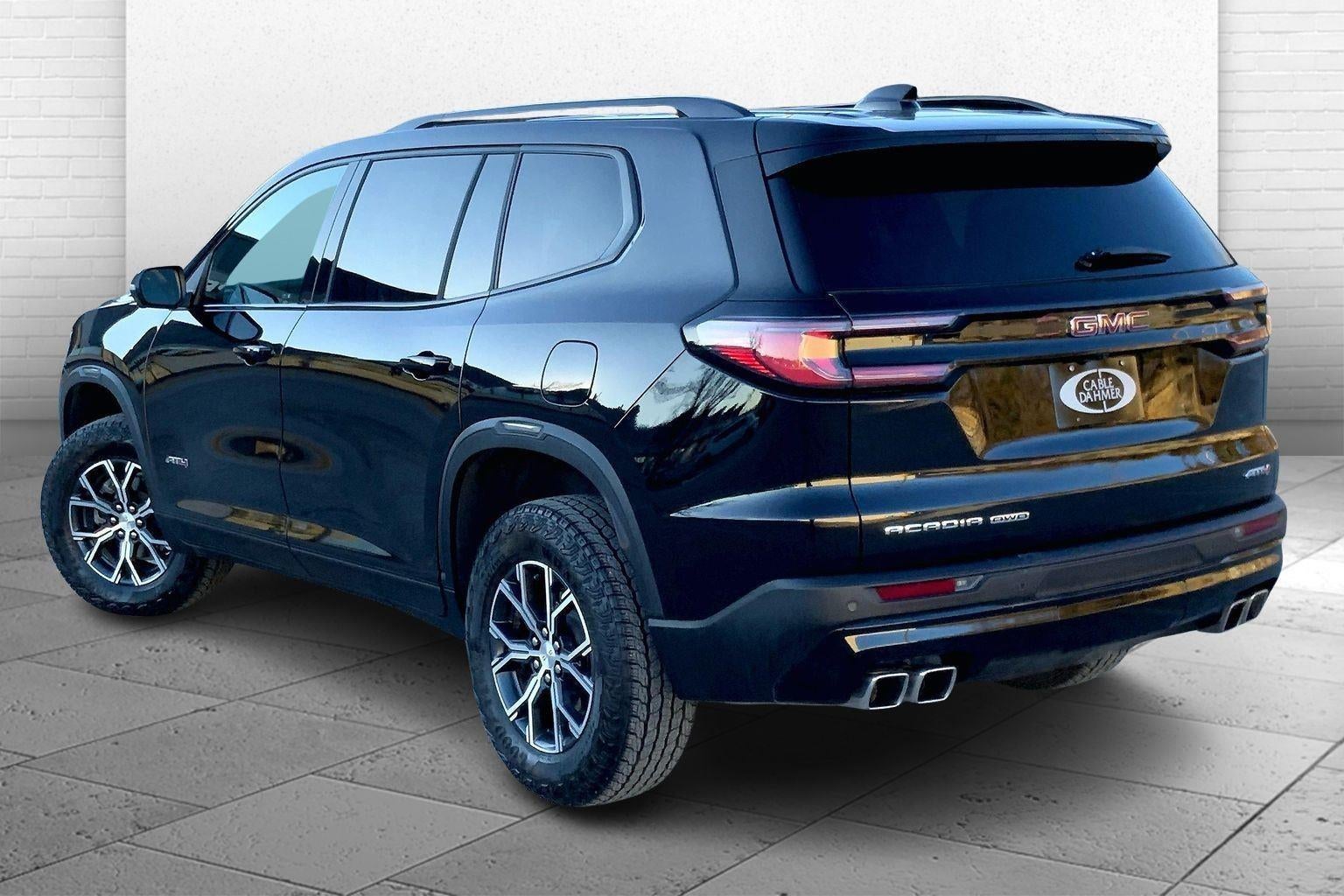 2024 GMC Acadia AT4