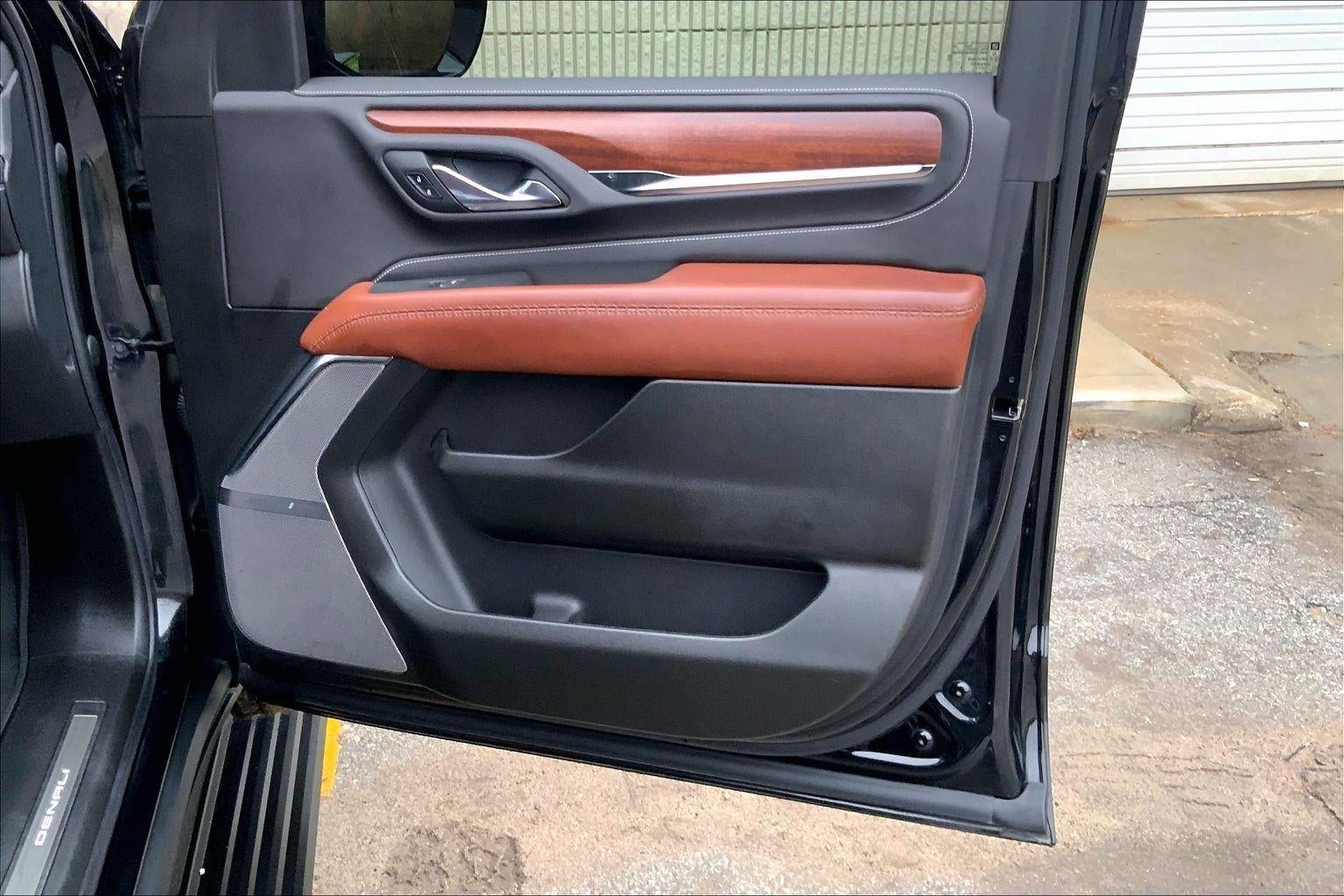 2023 GMC Yukon Denali Ultimate