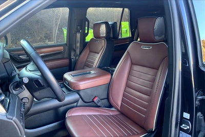 2023 GMC Yukon Denali Ultimate