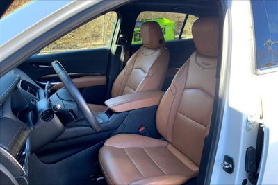 2023 Cadillac XT4 Premium Luxury