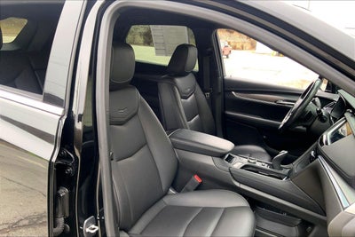 2023 Cadillac XT5 Luxury