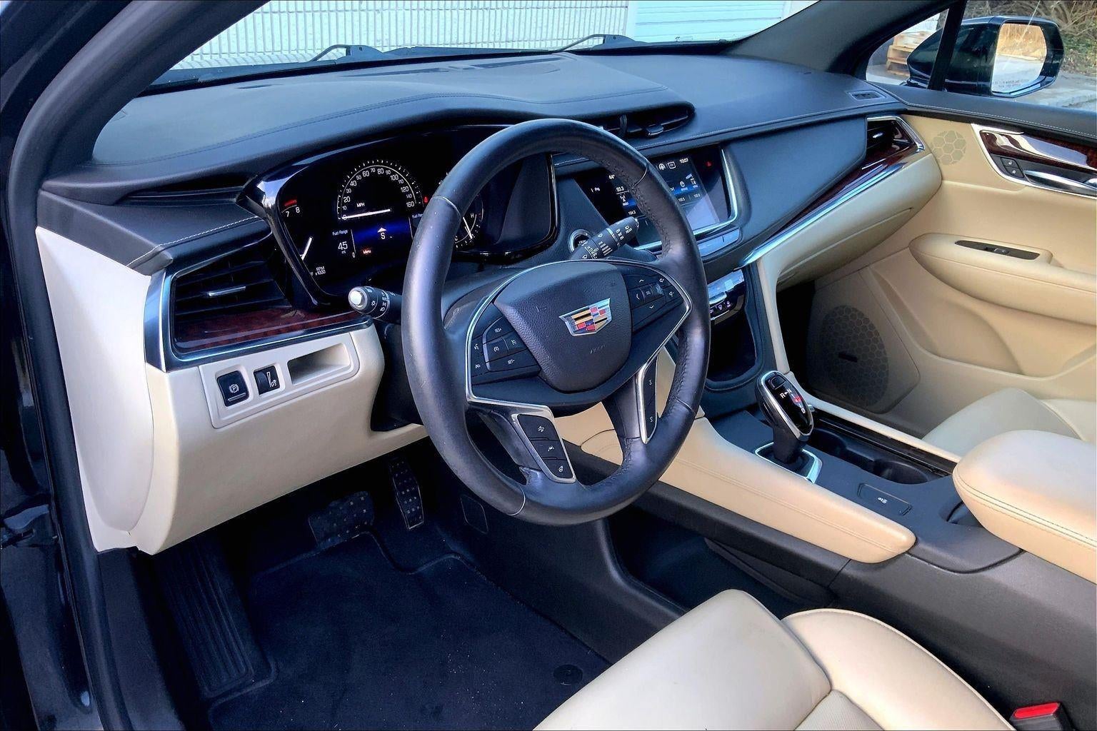 2017 Cadillac XT5 Luxury FWD