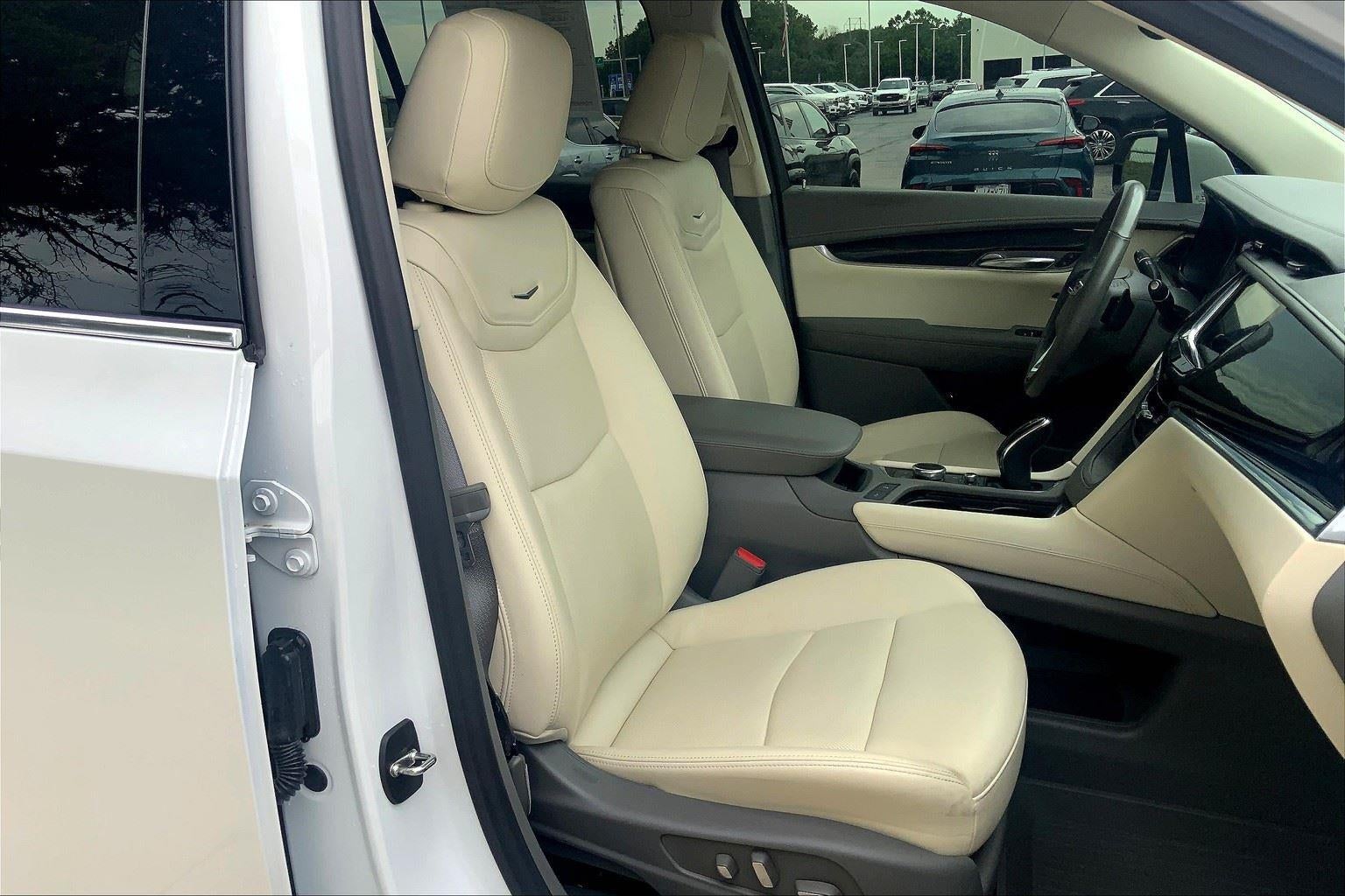 2022 Cadillac XT6 Premium Luxury