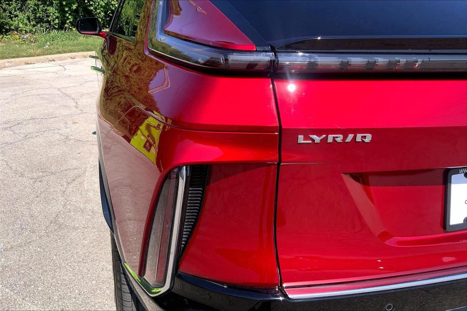 2024 Cadillac LYRIQ Luxury 1