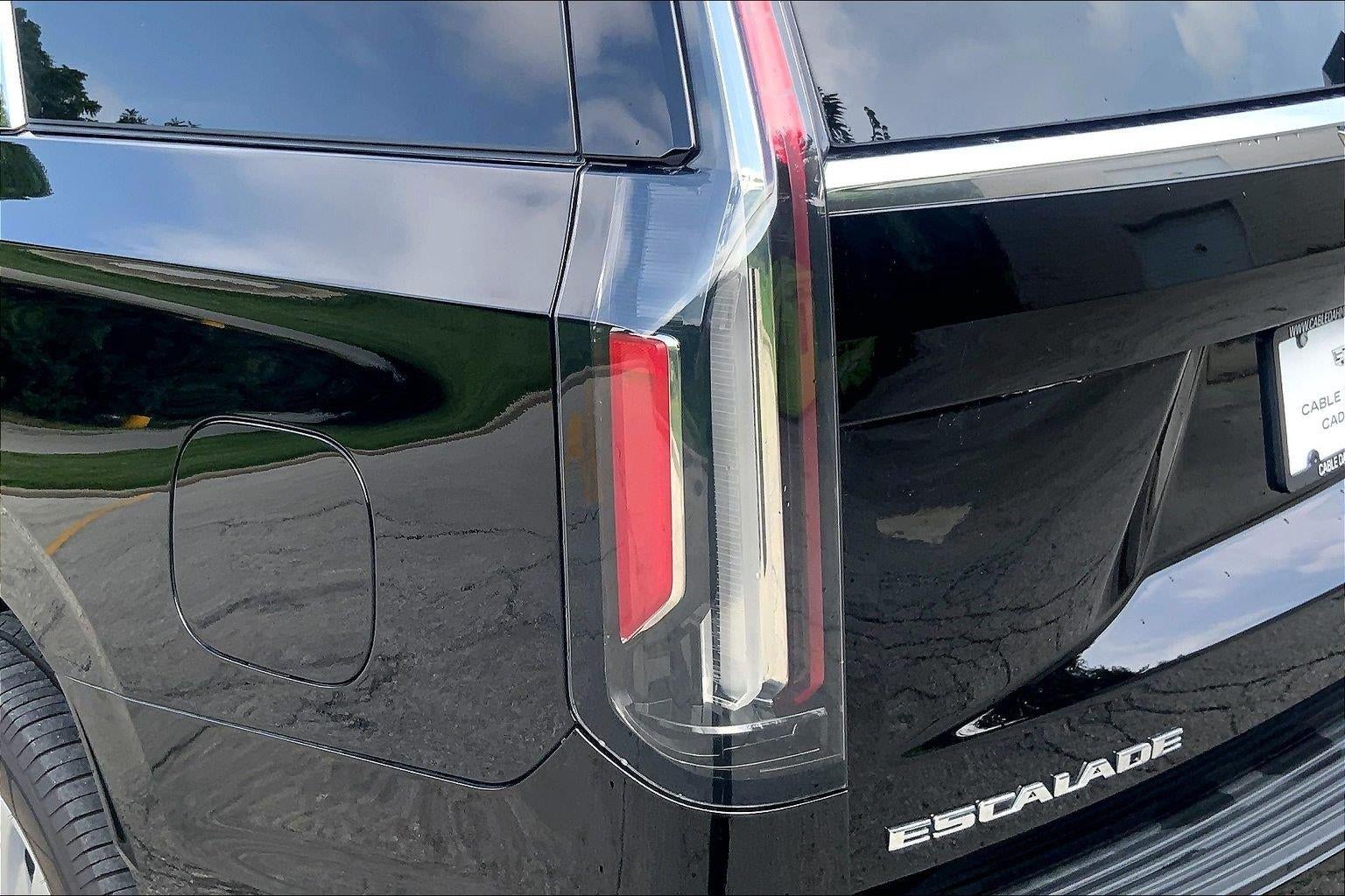 2022 Cadillac Escalade Luxury