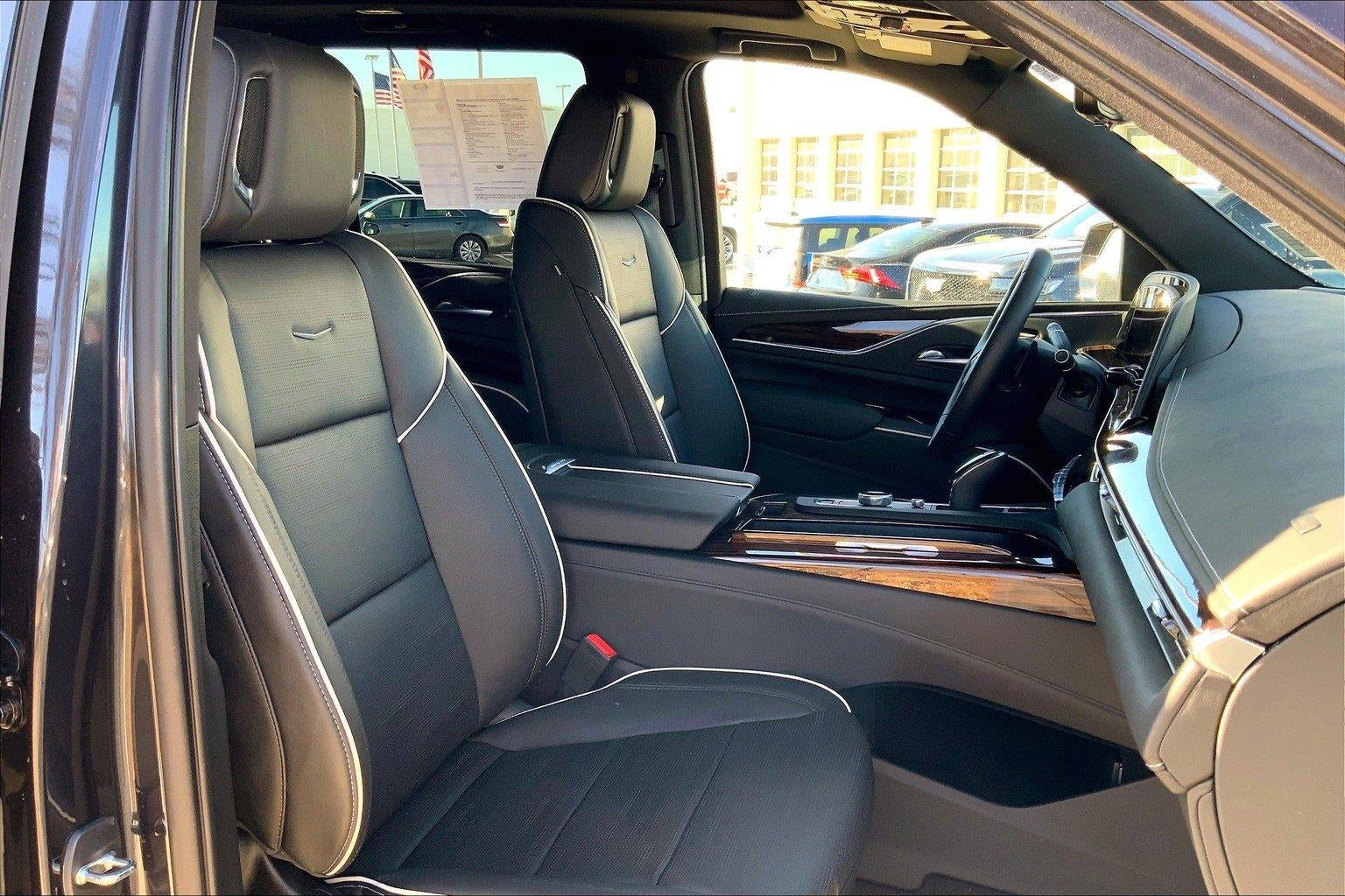 2022 Cadillac Escalade Premium Luxury