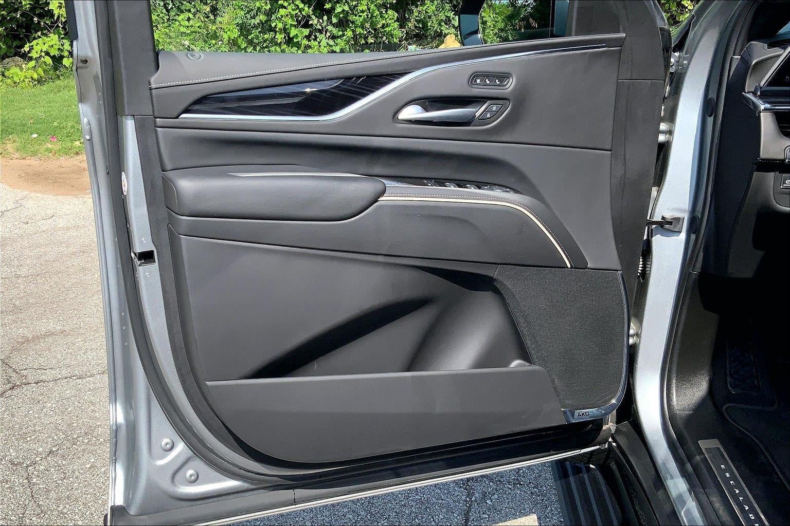 2024 Cadillac Escalade Sport