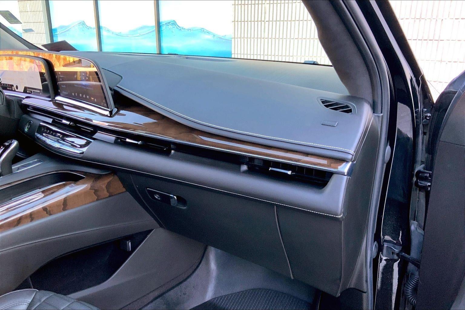 2023 Cadillac Escalade ESV Sport Platinum