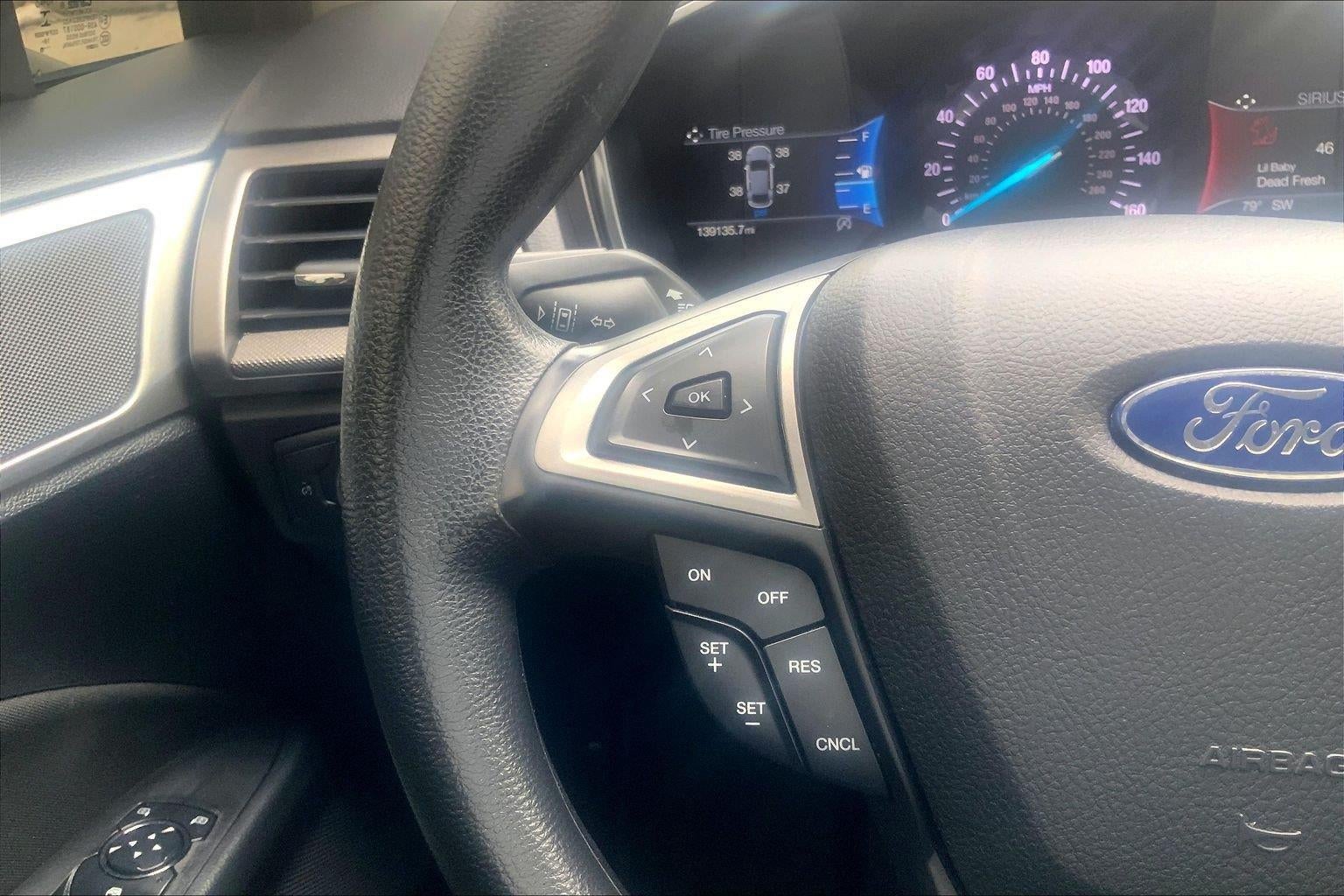 2020 Ford Fusion SE