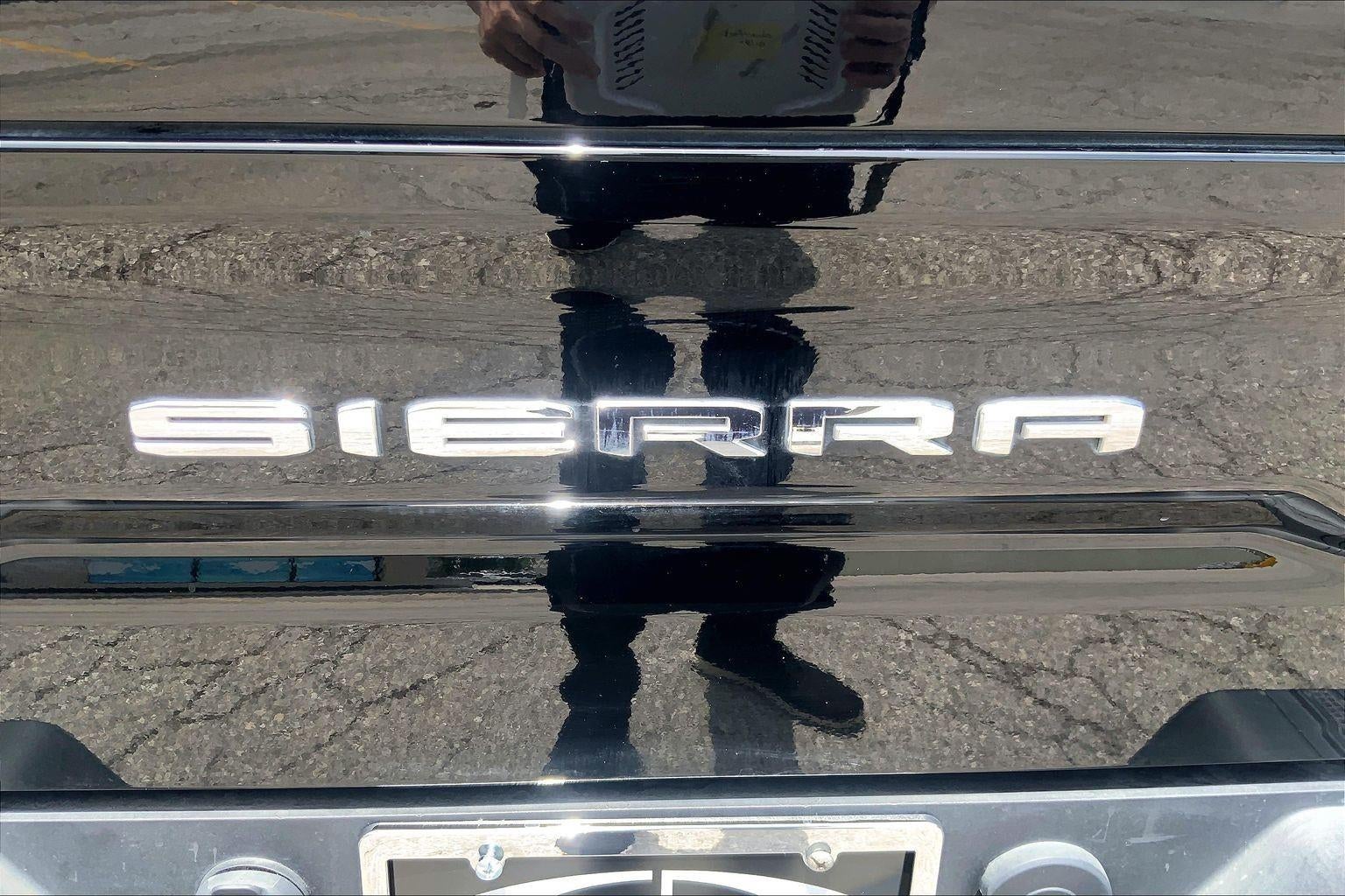 2022 GMC Sierra 1500 SLT