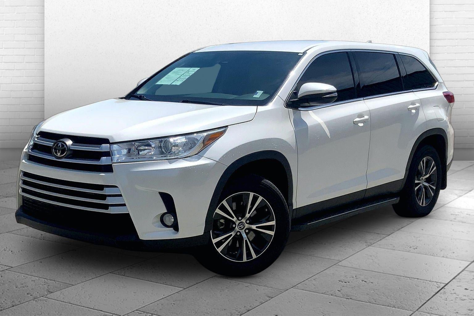 2019 Toyota Highlander LE