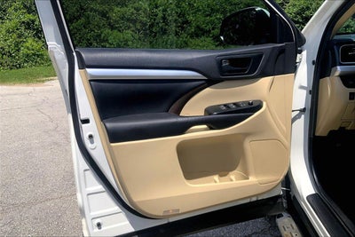 2019 Toyota Highlander LE
