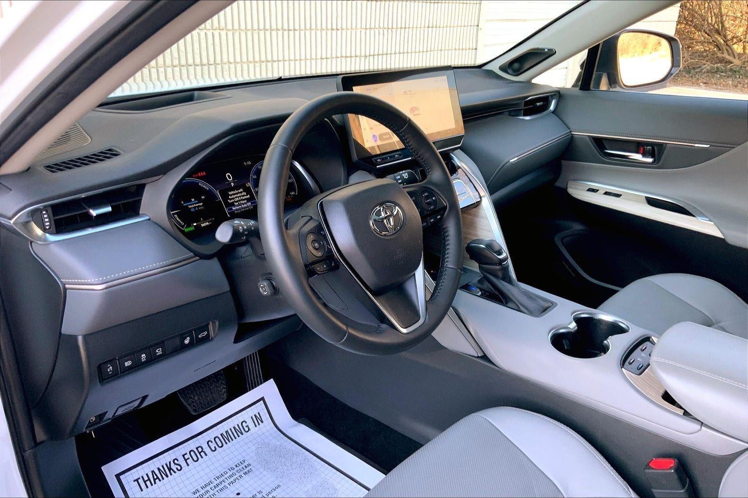 2023 Toyota Venza LE