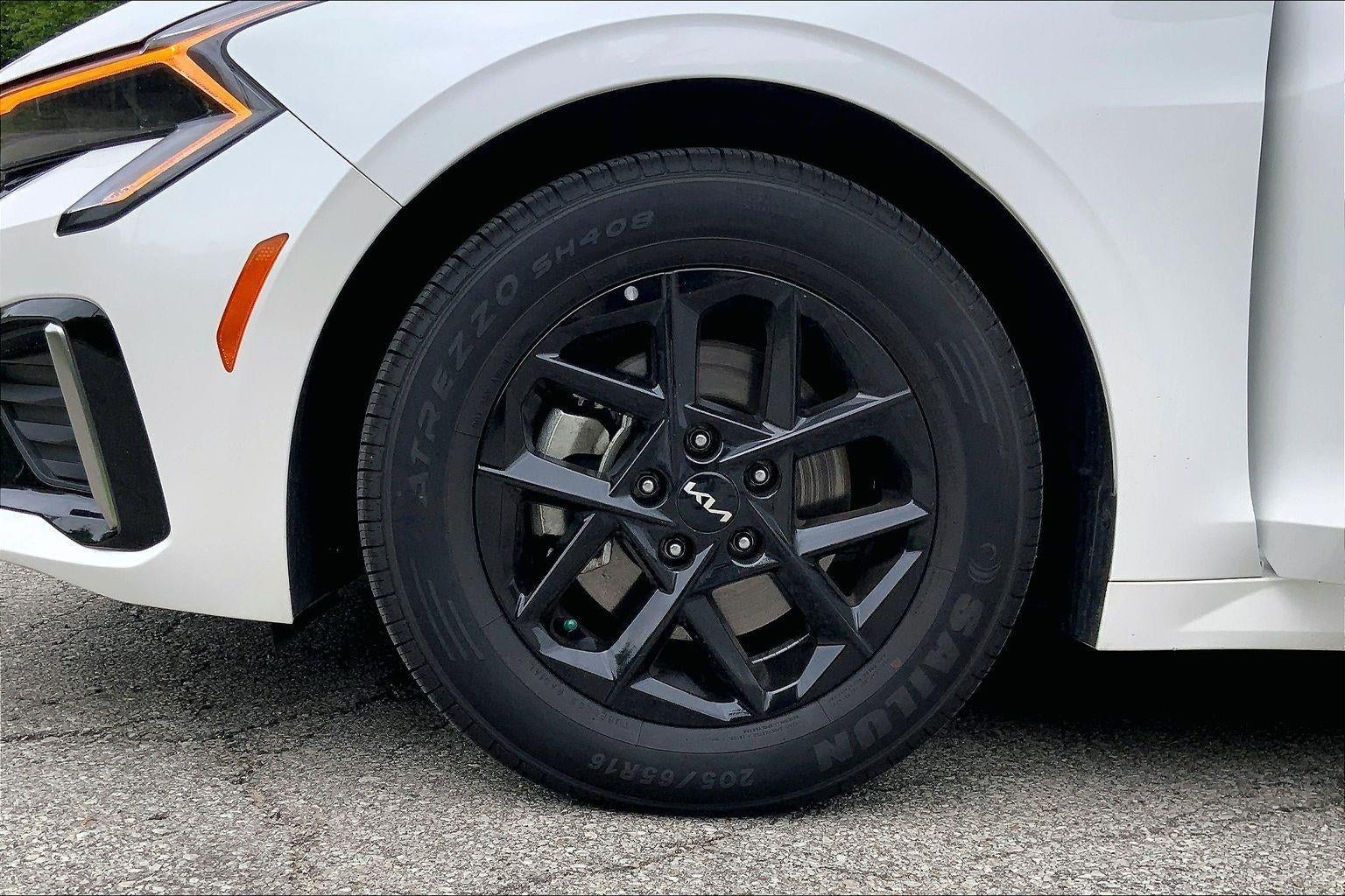 2025 Kia K5 LXS