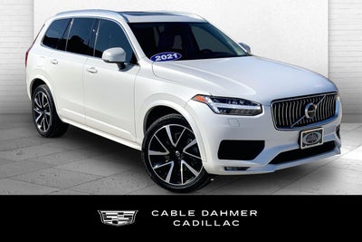 2021 Volvo XC90 Momentum