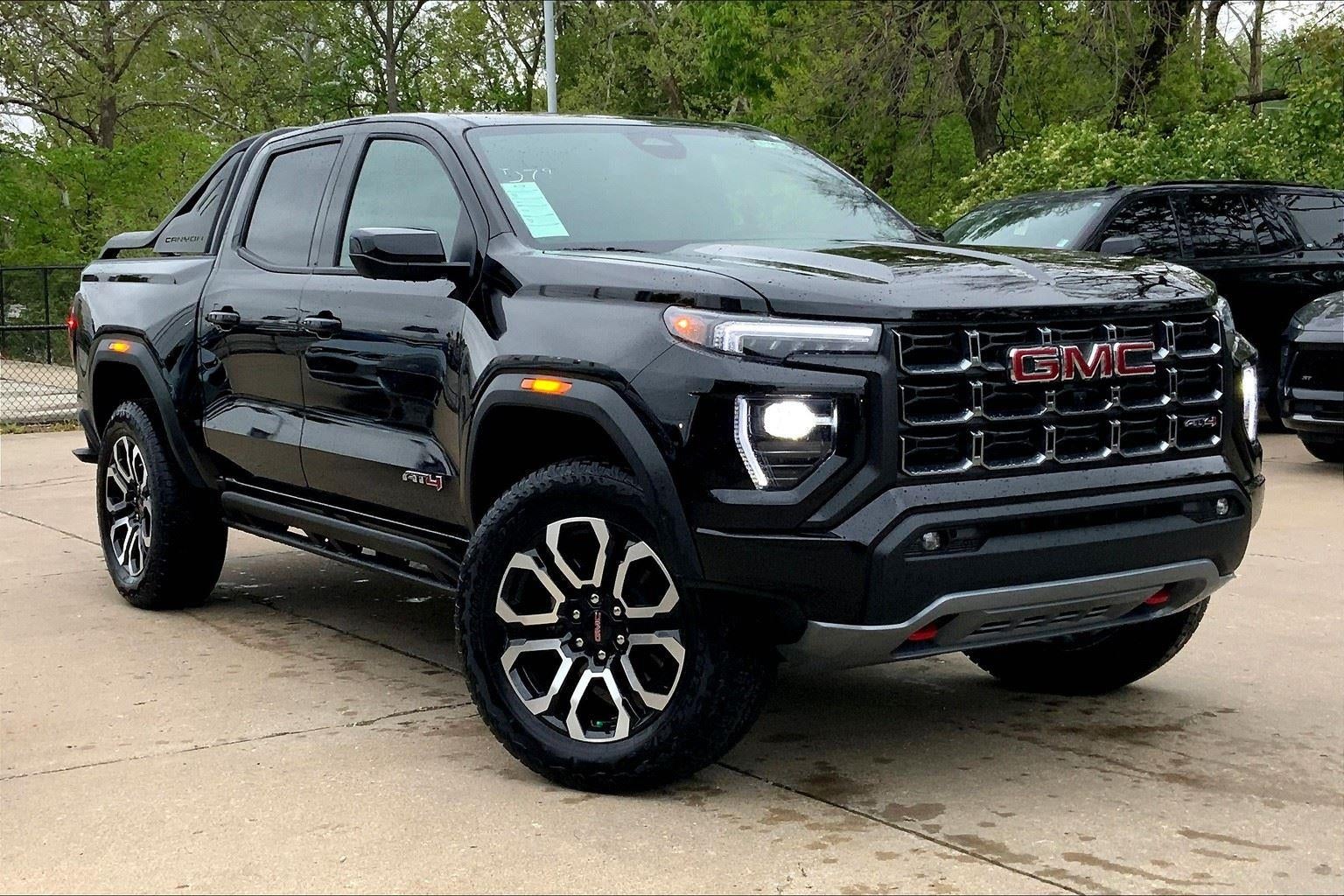 2025 GMC Canyon AT4