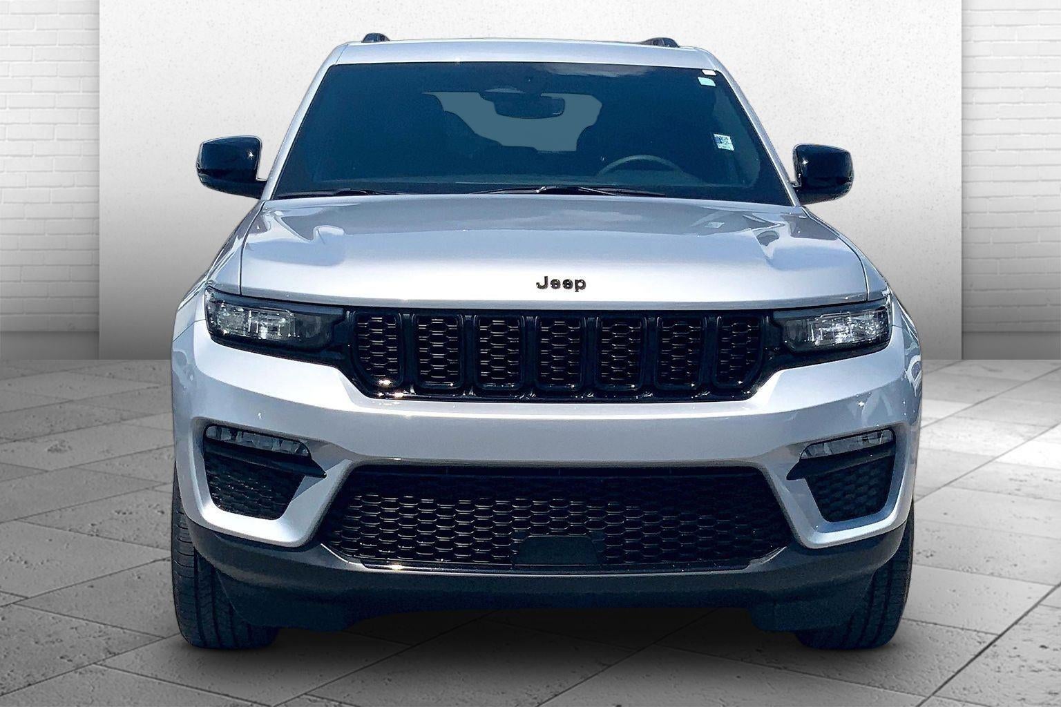 Used 2024 Jeep Grand Cherokee Limited with VIN 1C4RJHBG7RC232443 for sale in Kansas City