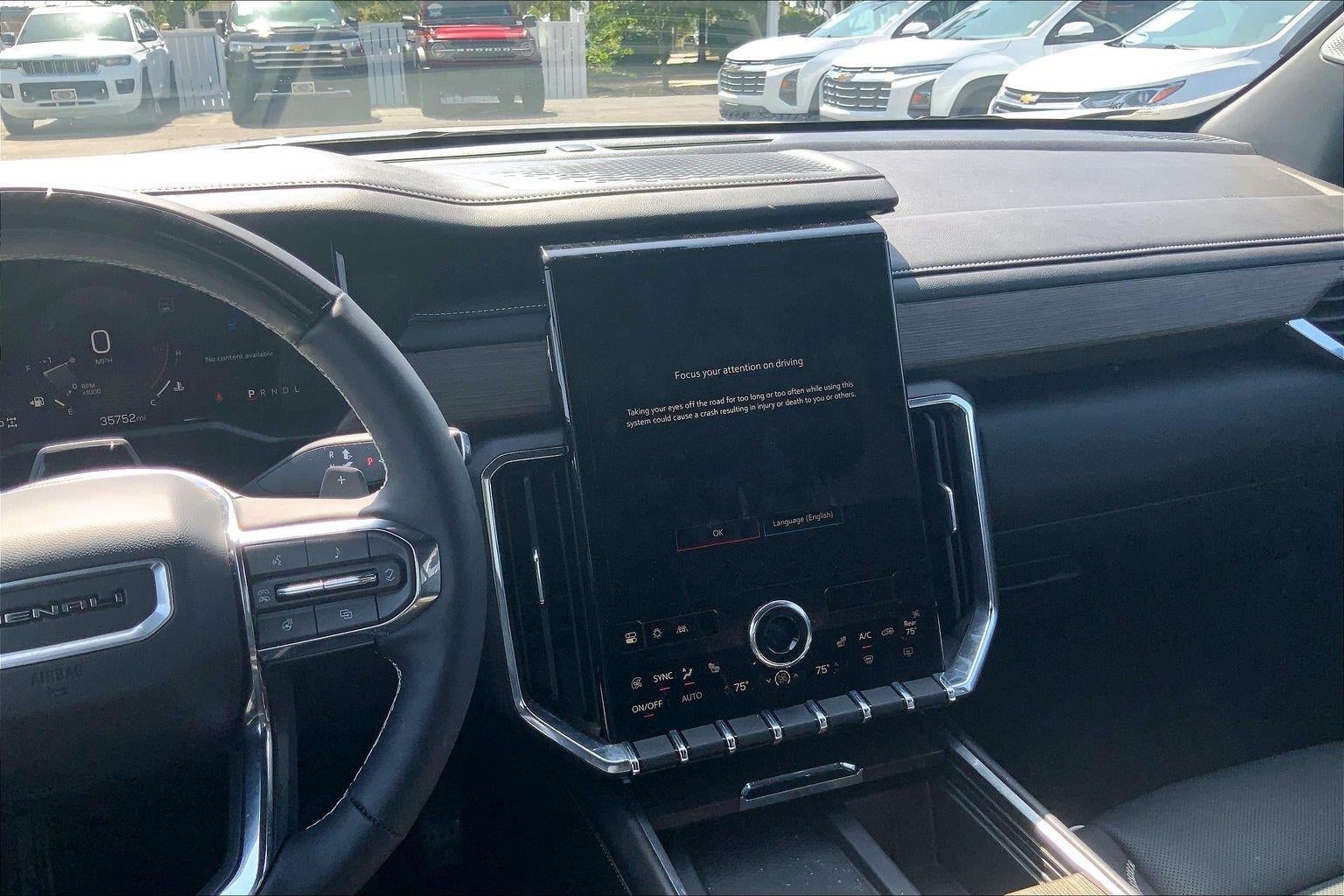 2024 GMC Acadia Denali