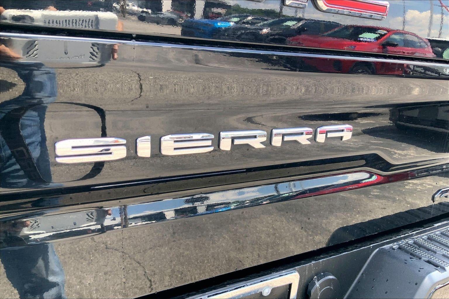 2021 GMC Sierra 1500 AT4