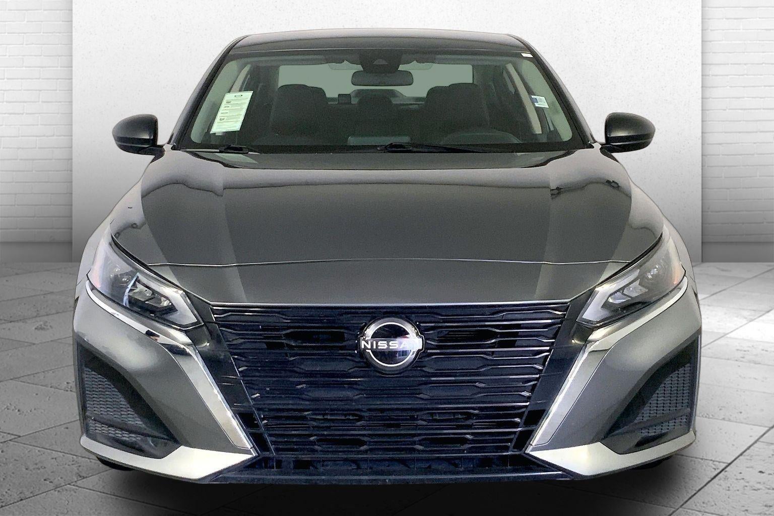 Used 2025 Nissan Altima SV with VIN 1N4BL4DV7SN386098 for sale in Kansas City