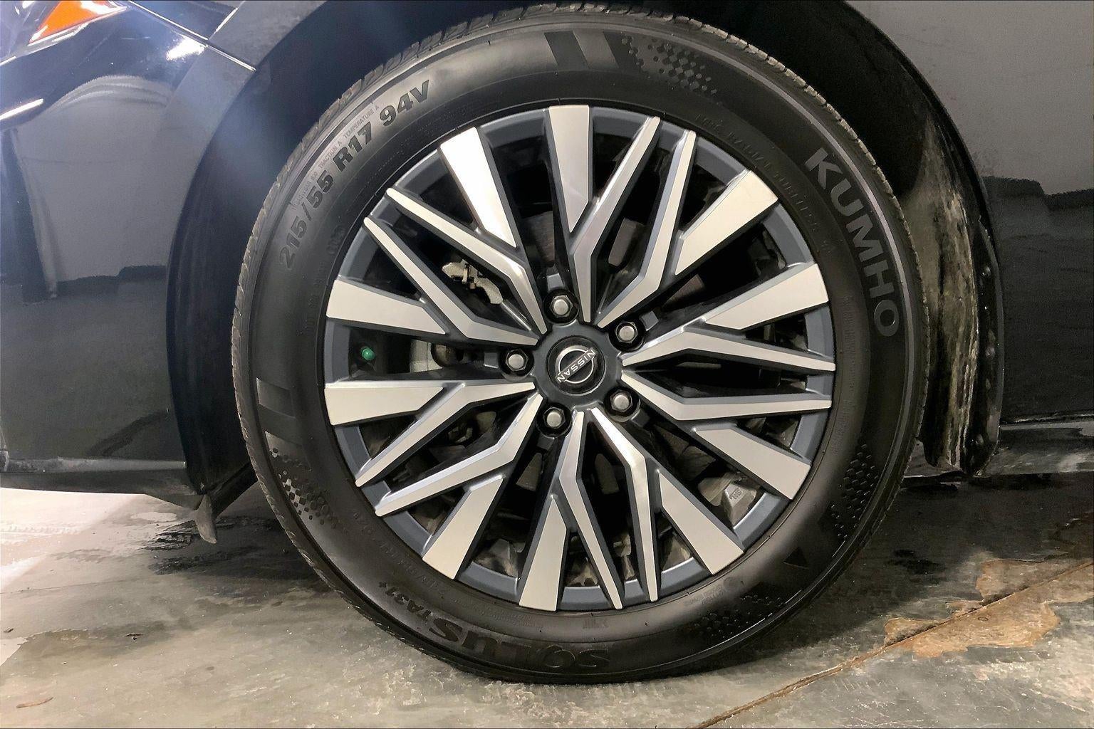 2025 Nissan Altima SV