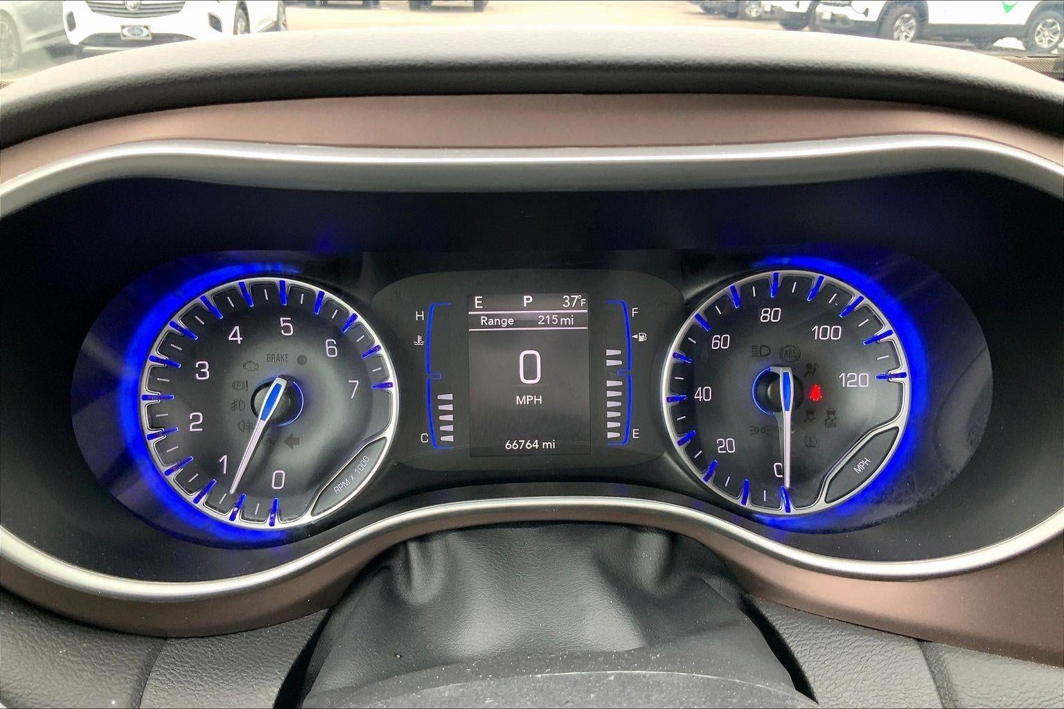 2024 Chrysler Voyager LX