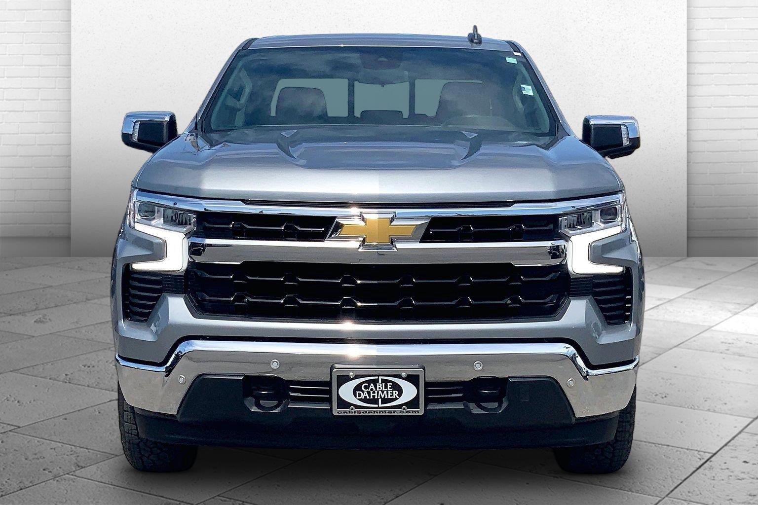 Used 2024 Chevrolet Silverado 1500 LT with VIN 2GCUDDED6R1243855 for sale in Kansas City