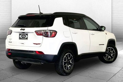 2025 Jeep Compass Trailhawk