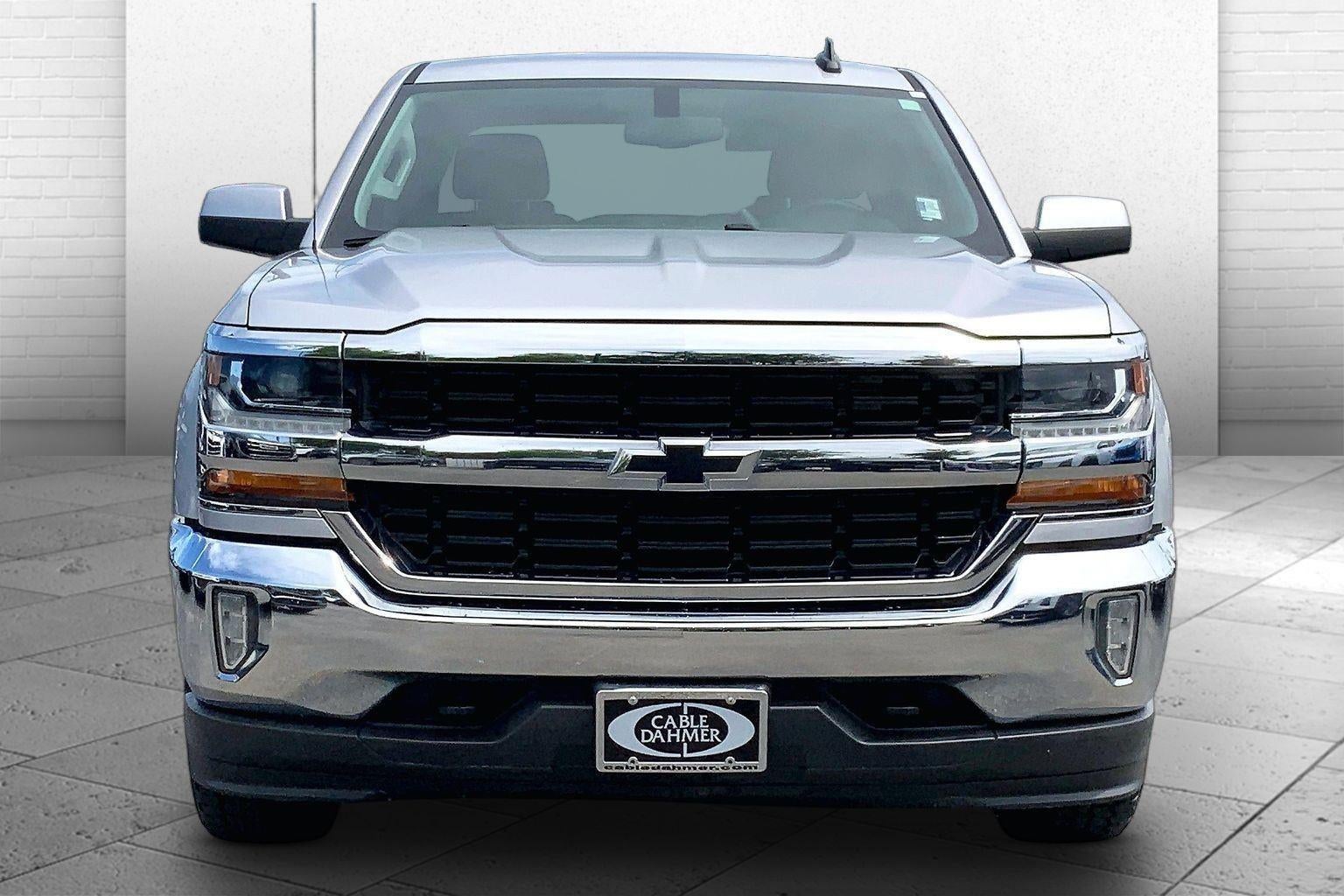Used 2018 Chevrolet Silverado 1500 LT with VIN 3GCUKREC3JG570767 for sale in Kansas City