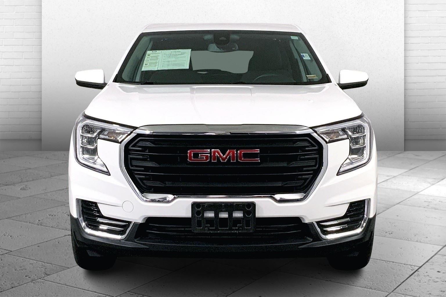 Used 2024 GMC Terrain SLE with VIN 3GKALTEG2RL313753 for sale in Kansas City