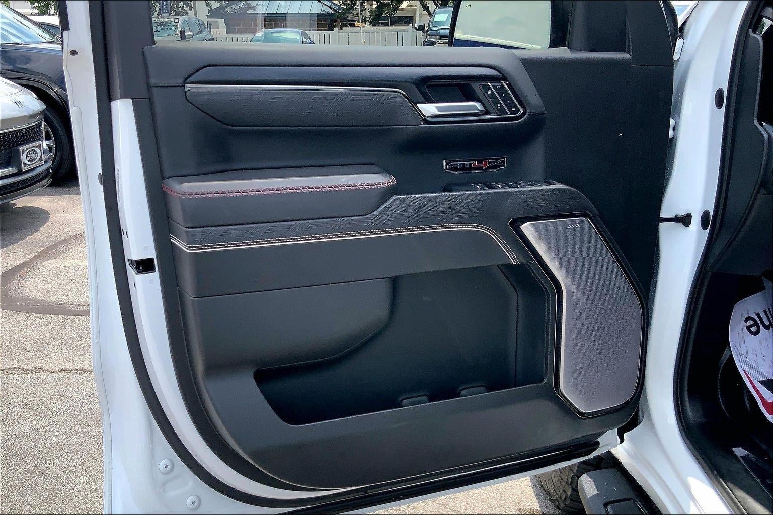 2023 GMC Sierra 1500 AT4X