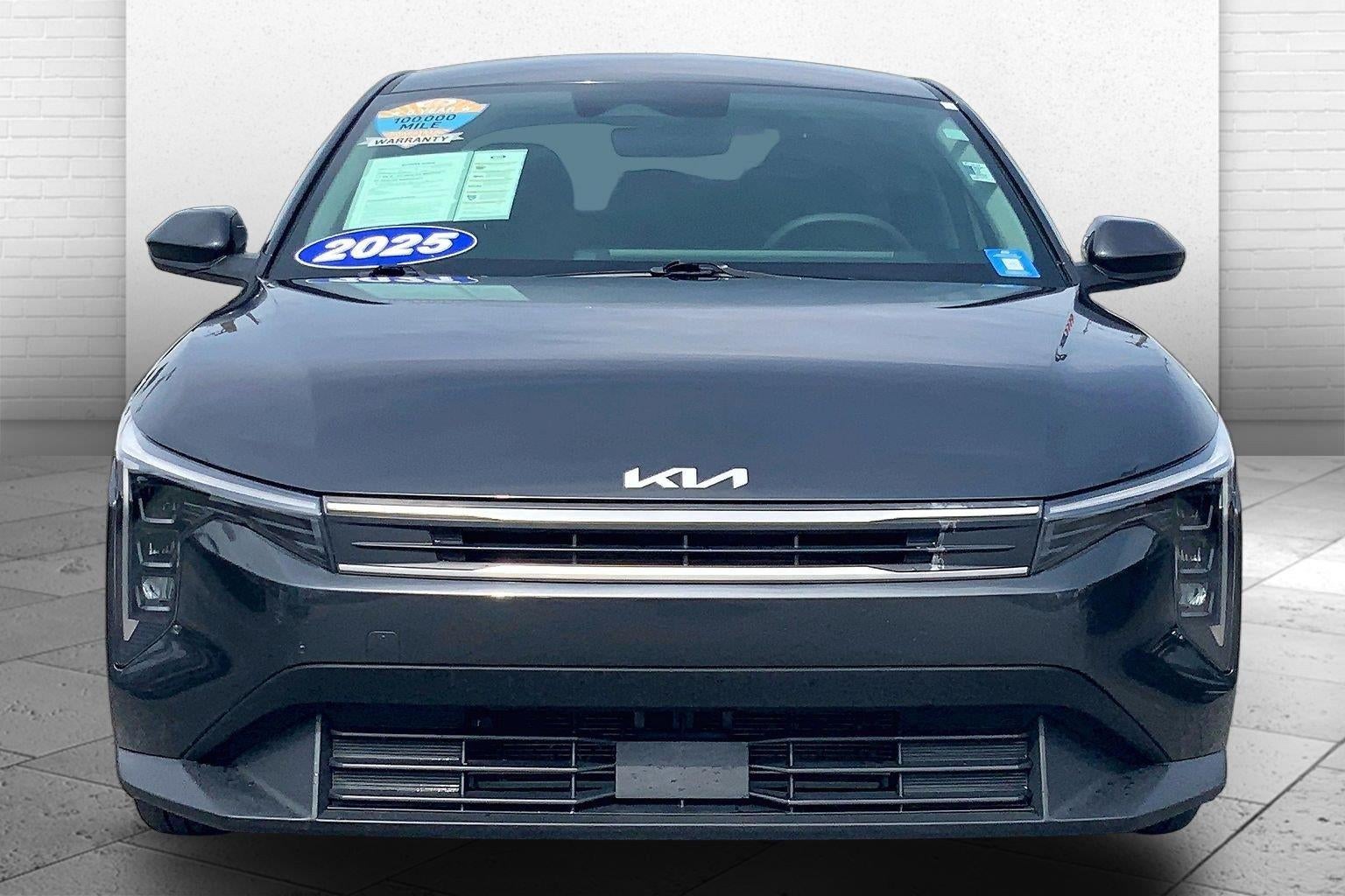 Used 2025 Kia K4 LXS with VIN 3KPFT4DE1SE085956 for sale in Kansas City
