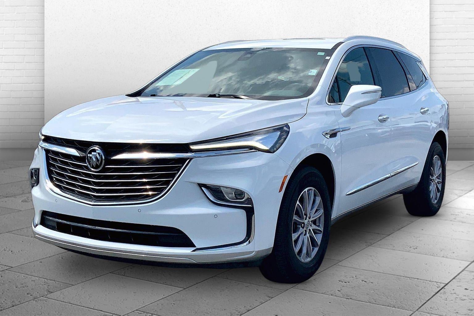 2023 Buick Enclave Essence