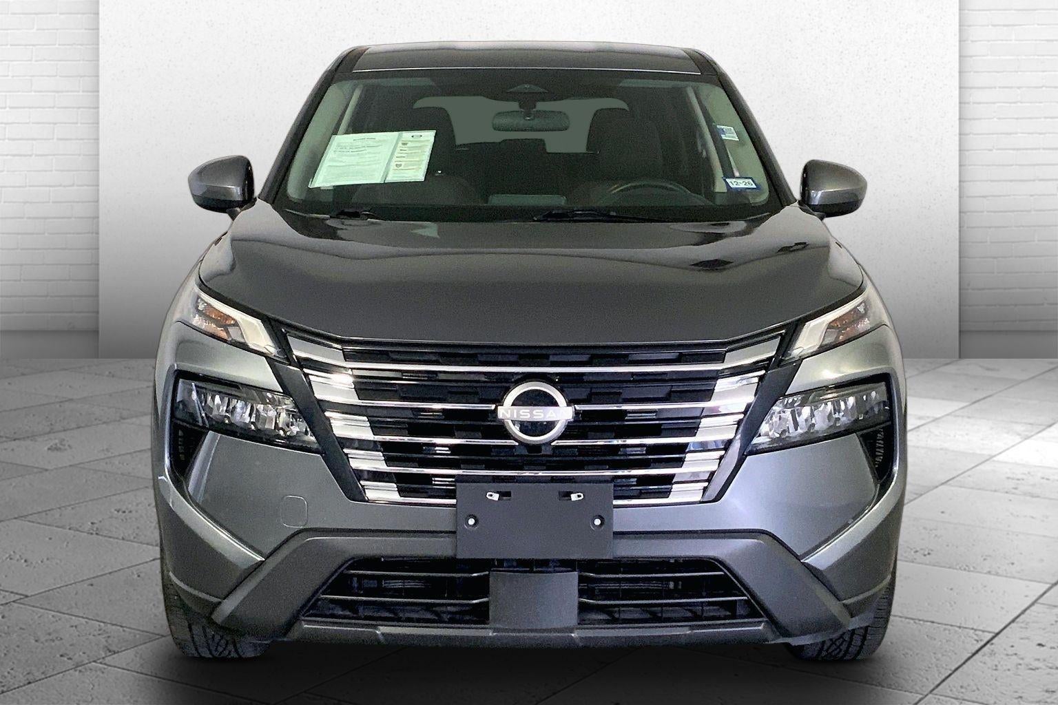 Used 2025 Nissan Rogue SV with VIN 5N1BT3BB8SC812482 for sale in Kansas City