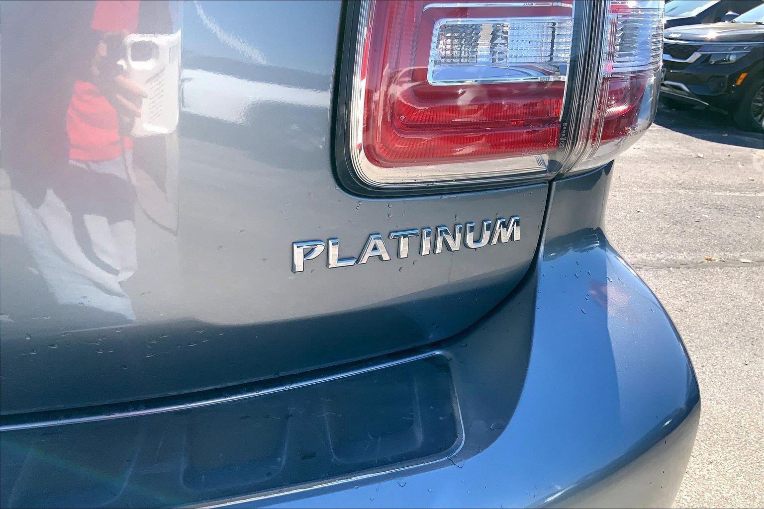 2017 Nissan Armada Platinum